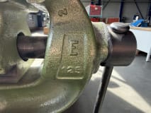 Large Workbench - Image 14