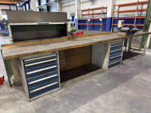 Large Workbench - Image 1