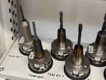 34 pcs. HSK-A63 tool holders with tools - Image 21