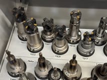 34 pcs. HSK-A63 tool holders with tools - Image 3