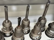 32 pcs. HSK-A63 tool holders with tools - Image 15