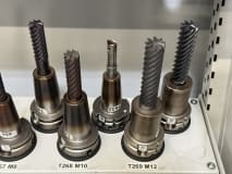 32 pcs. HSK-A63 tool holders with tools - Image 20