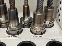 32 pcs. HSK-A63 tool holders with tools - Image 22