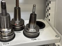 32 pcs. HSK-A63 tool holders with tools - Image 17