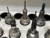 32 pcs. HSK-A63 tool holders with tools - Image 22