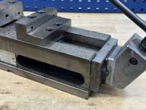 Machine vise - Image 8