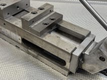 Machine vise - Image 9