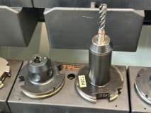 20 Stk. SK50 Werkzeugaufnahmen mit Werkzeugen - Image 11