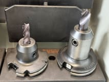 16 Stk. SK50 Werkzeugaufnahmen mit Werkzeugen - Image 13