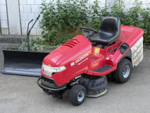 Lawn Tractor / Lawn Mower - Image 1