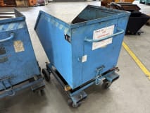 2 tipping containers - Image 11