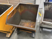 4 tipping containers - Image 4
