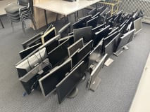55 Bildschirme/ Monitore - Image 1