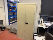Lot of 5 Metal Cabinets / Lockers - Image 2