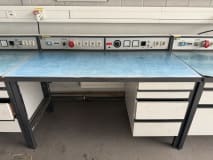Industrie-Werkbank mit integrierter Stromversorgung und Schubladenschränken - Image 3