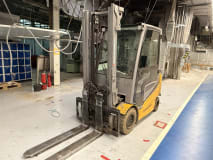 JUNGHEINRICH Electric Forklift - Image 2