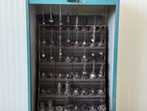 Werkzeugschrank mit Werkzeugen - Image 2