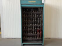 Tool cabinet with tools - Image 2