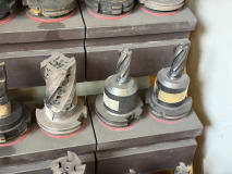 Tool cabinet with tools - Image 9