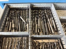 Drawer cabinet with tools - Image 7