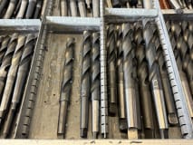 Schubladenschrank mit Werkzeugen - Image 16