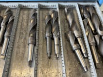 Schubladenschrank mit Werkzeugen - Image 34
