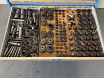 Schubladenschrank mit Werkzeugen - Image 36