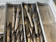 Schubladenschrank mit Werkzeugen - Image 47