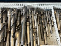 Schubladenschrank mit Werkzeugen - Image 55