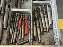 Schubladenschrank mit Werkzeugen - Image 57