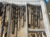 Schubladenschrank mit Werkzeugen - Image 58