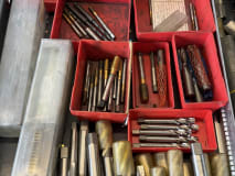 Schubladenschrank mit Werkzeugen - Image 6