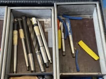 Drawer cabinet with tools - Image 26