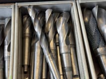 Schubladenschrank mit Spiralbohrern - Image 24