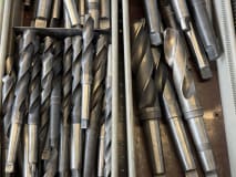 Schubladenschrank mit Spiralbohrern - Image 26