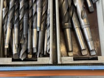 Schubladenschrank mit Spiralbohrern - Image 27