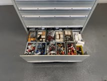 Schubladenschrank mit Inhalt - Image 25