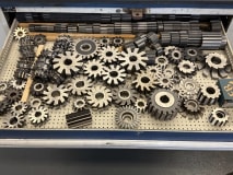 Schubladenschrank mit Inhalt - Image 2