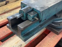 Vise - Image 5