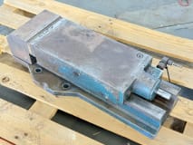 Vise - Image 1
