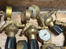 Lot of Gas Pressure Regulators - Image 5