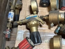 Lot of Gas Pressure Regulators - Image 9