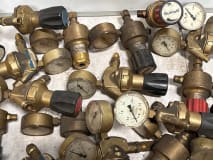Lot of Gas Pressure Regulators - Image 12