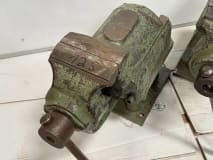 Zwei Schraubstöcke - Image 3