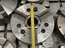 Lot of Jaw Chucks - Image 11