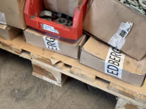 Lot of screws + assembly material - Image 6