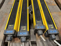 Lot of light barriers - Image 9