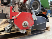 Sickle bar mower + attachment sweeper - Image 14