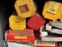 Metallschrank mit Schweißelektroden - Image 12