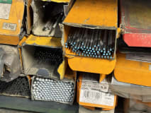 Metallschrank mit Schweißelektroden - Image 19